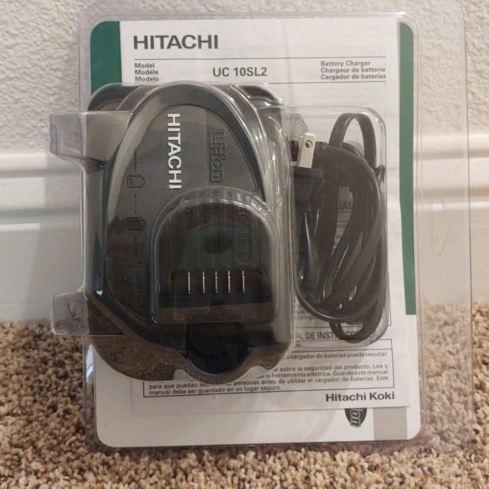 Hitachi tool 12v battery charger UC 10SL2